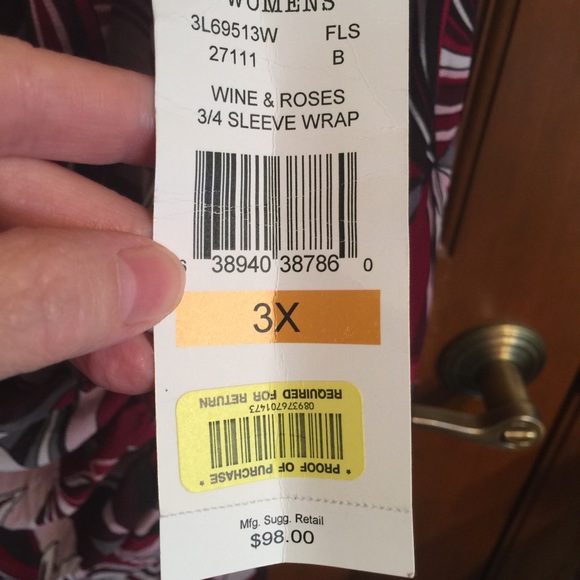 SOLD NWT Karen Kane 3X Wine & Roses 3/4 Sleeve Wrap - Picture 5 of 8